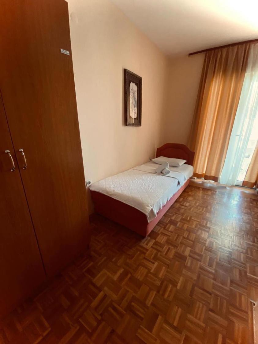 Apartments Dunja Sveti Stefan Bagian luar foto