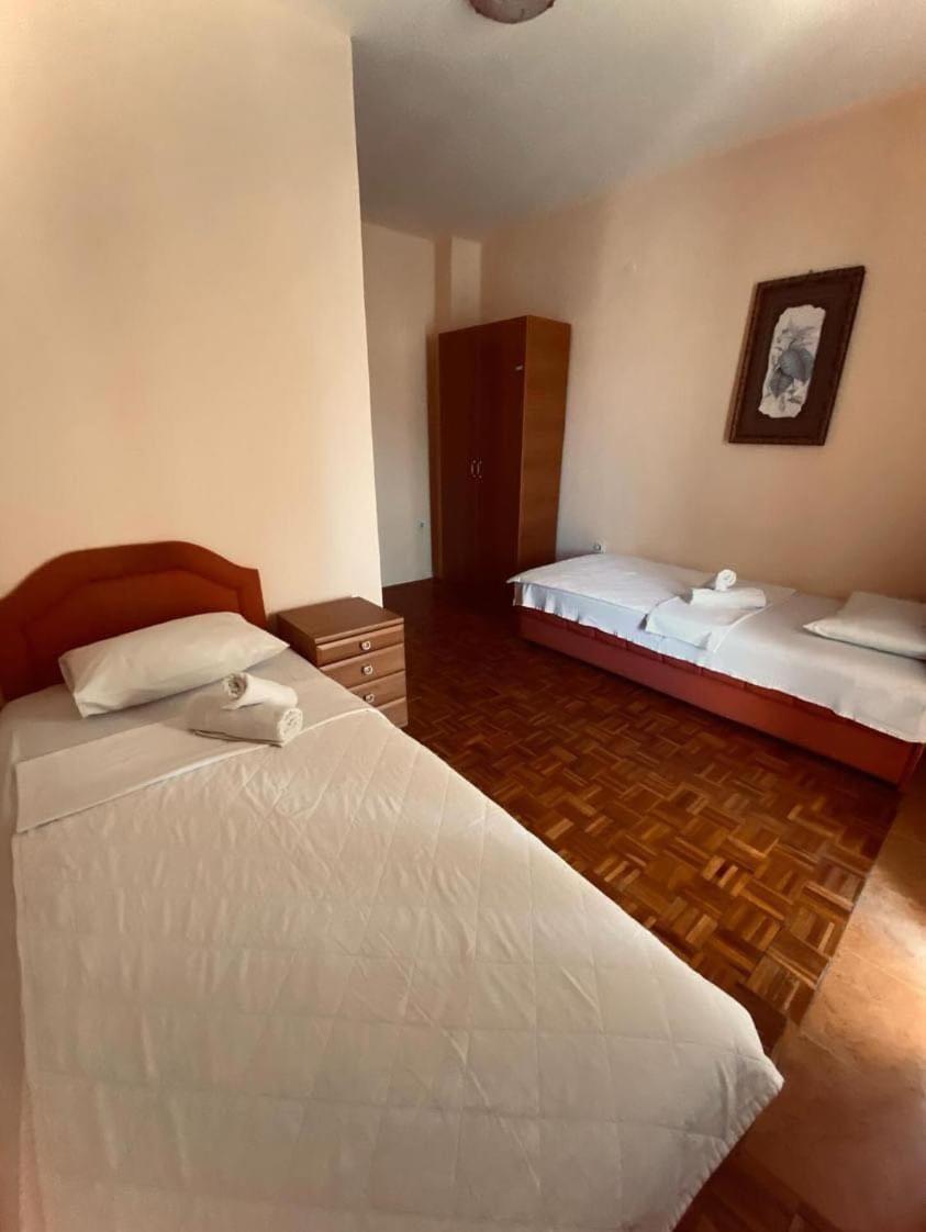 Apartments Dunja Sveti Stefan Bagian luar foto