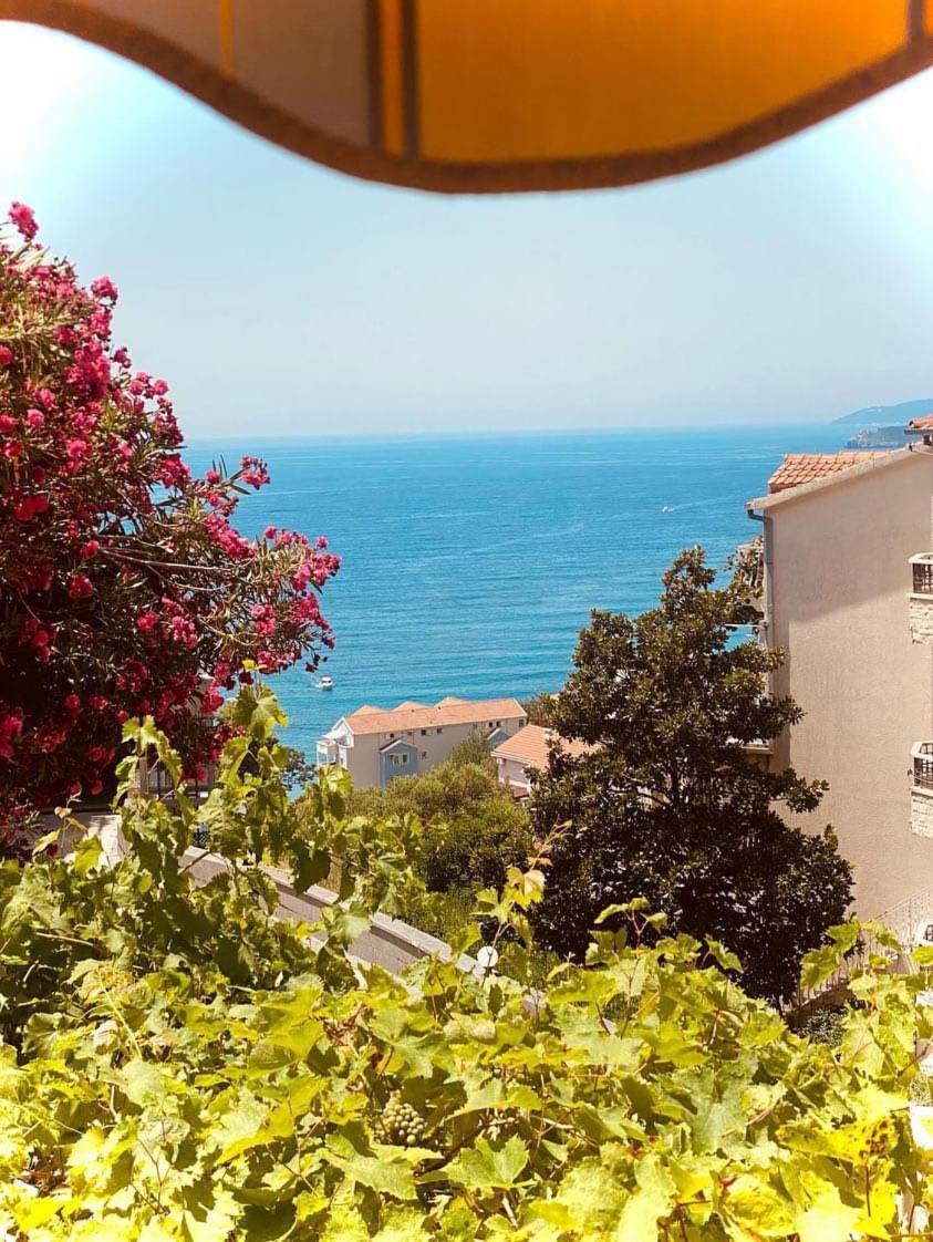 Apartments Dunja Sveti Stefan Bagian luar foto