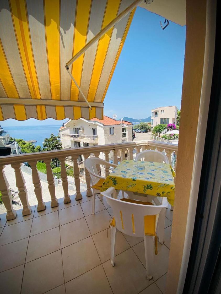 Apartments Dunja Sveti Stefan Bagian luar foto