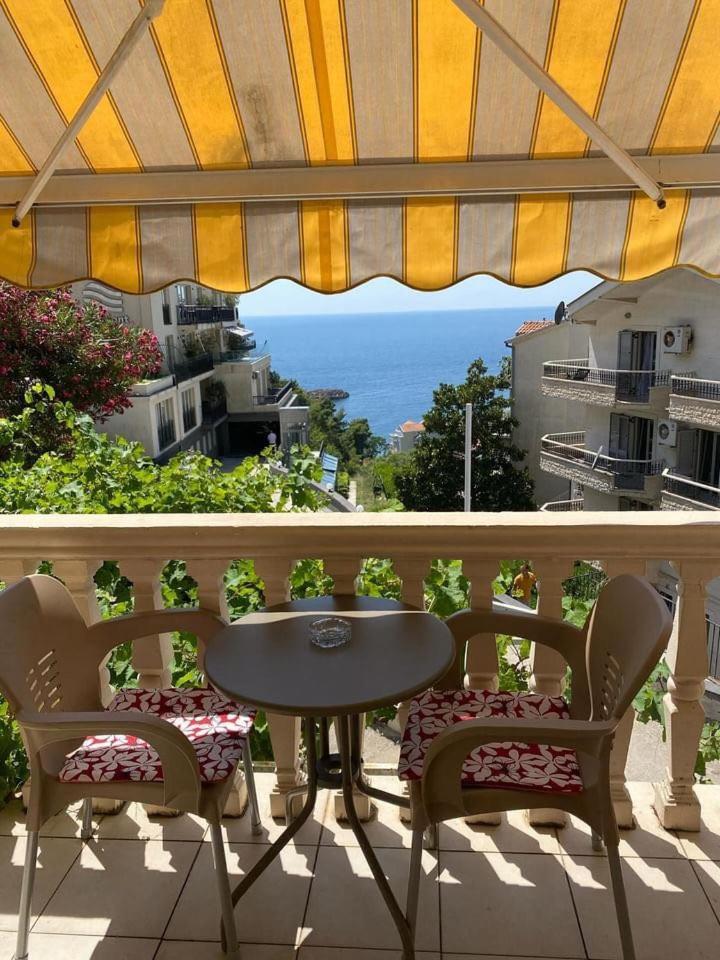 Apartments Dunja Sveti Stefan Bagian luar foto